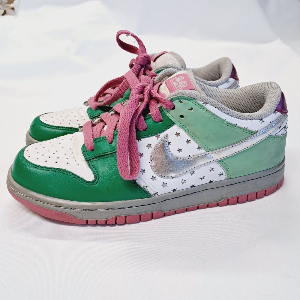 Vtg Nike SB Dunk 6.0 Low Stars 2008 pink & green Women's size 8.5 Uk 6